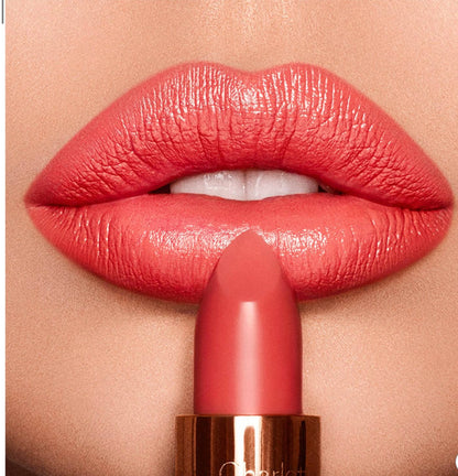 CHARLOTTE TILBURY K.I.S.S.I.N.G coral kiss